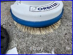Oreck XL ORBITER ORB600MW Electric Orbital Floor Scubber w Pads / Brush
