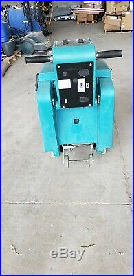 Tennant 2510 Battery Floor Machine Burnisher Buffer with Batteries and Pad