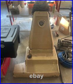 World Widget 280 Walk-Behind Floor Buffer 120V Disc Pad Adj Handle 41-50ft